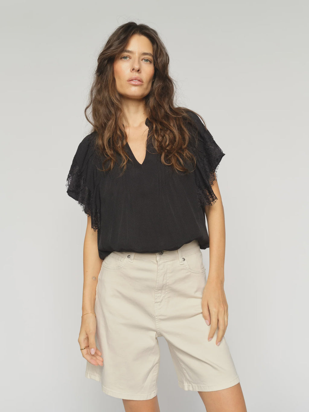 BATI LEN SHORTS