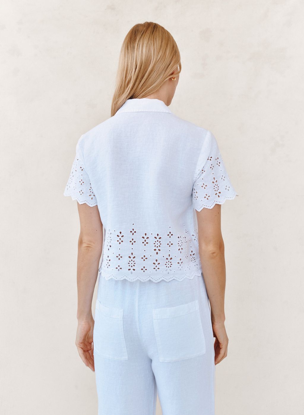 EMBROIDERED SS BUTTON DOWN SHIRT