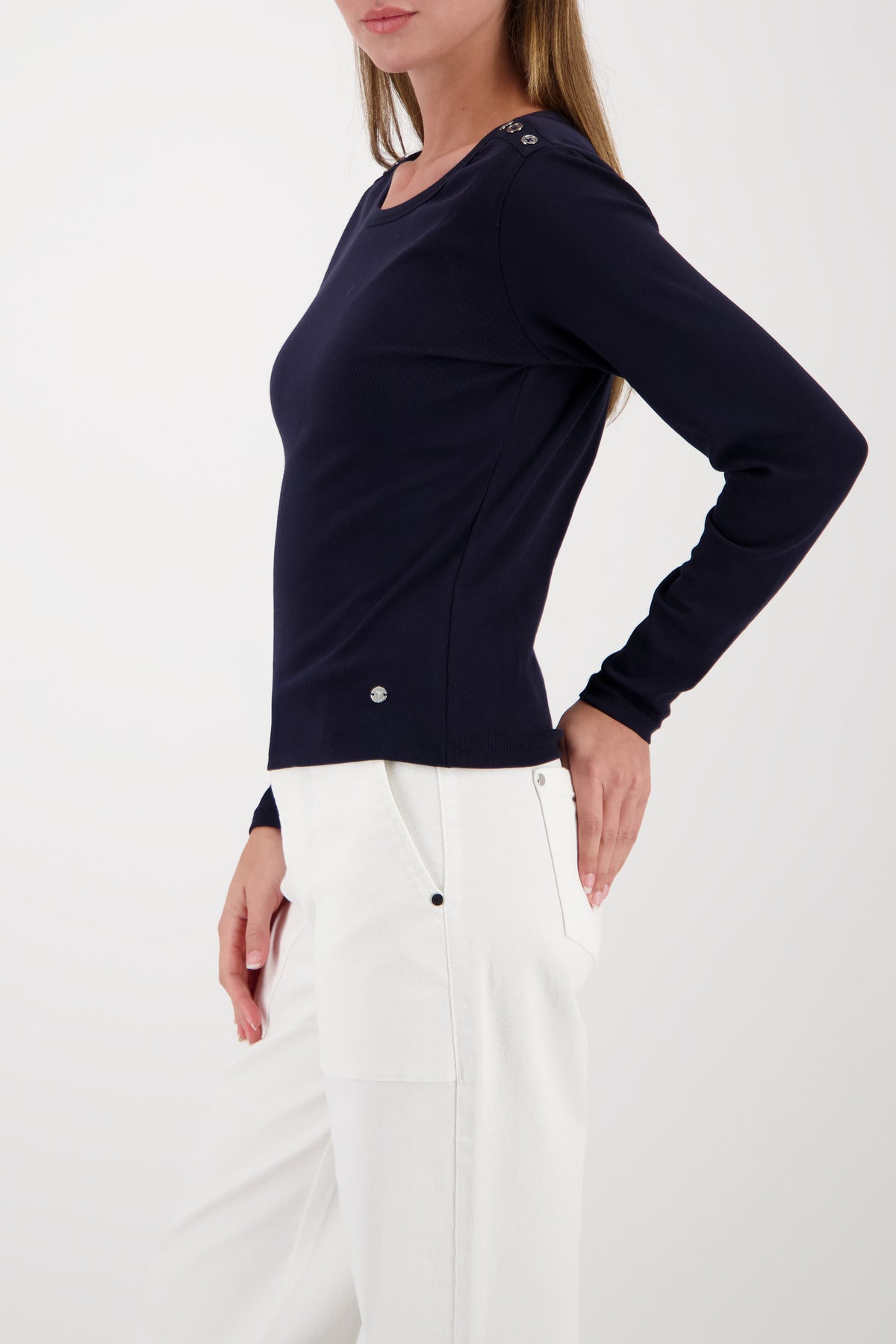 PLACARD BUTTON T-SHIRT