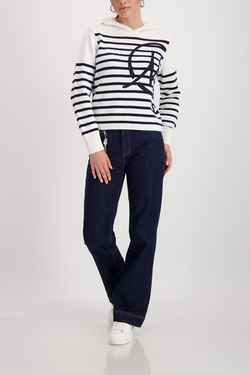 STRIPED SWEATER & EMBLEM