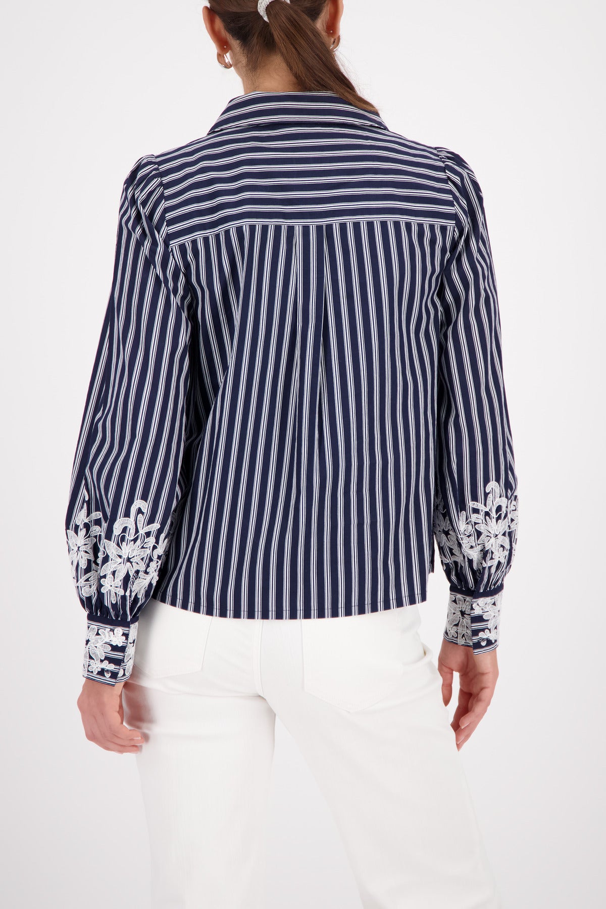 BLOUSE STRIPES & LACE