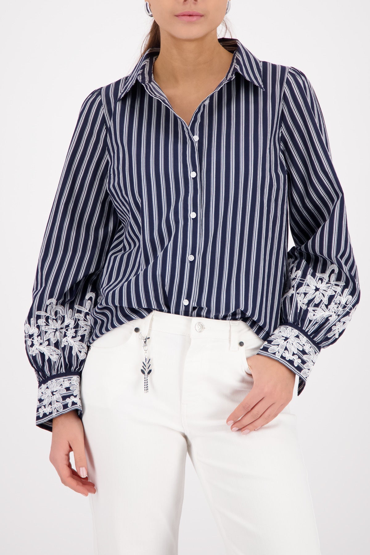 BLOUSE STRIPES & LACE