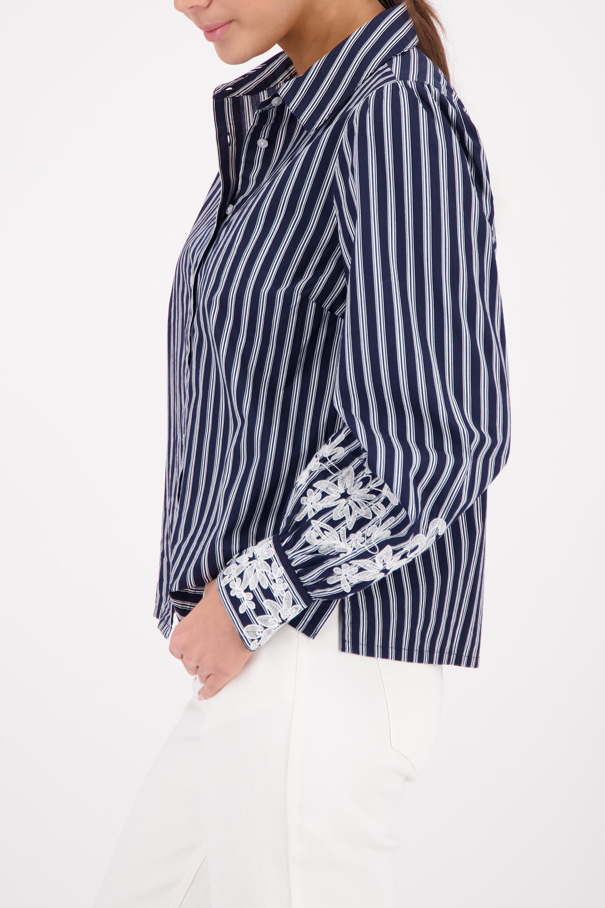 BLOUSE STRIPES & LACE
