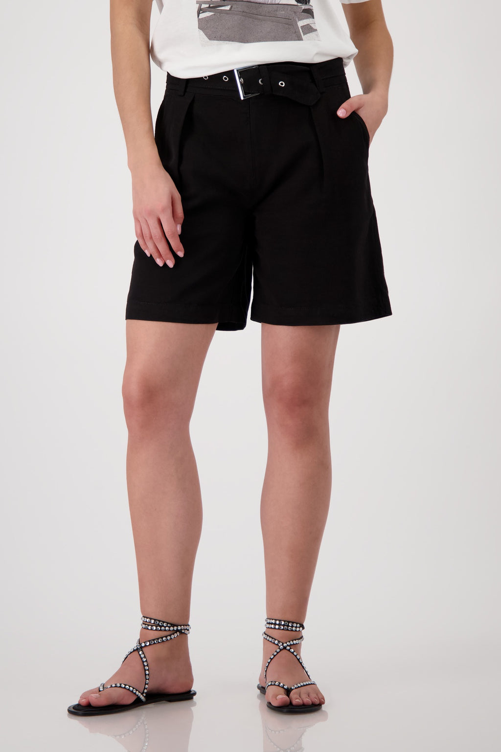 LINEN BLEND SHORTS