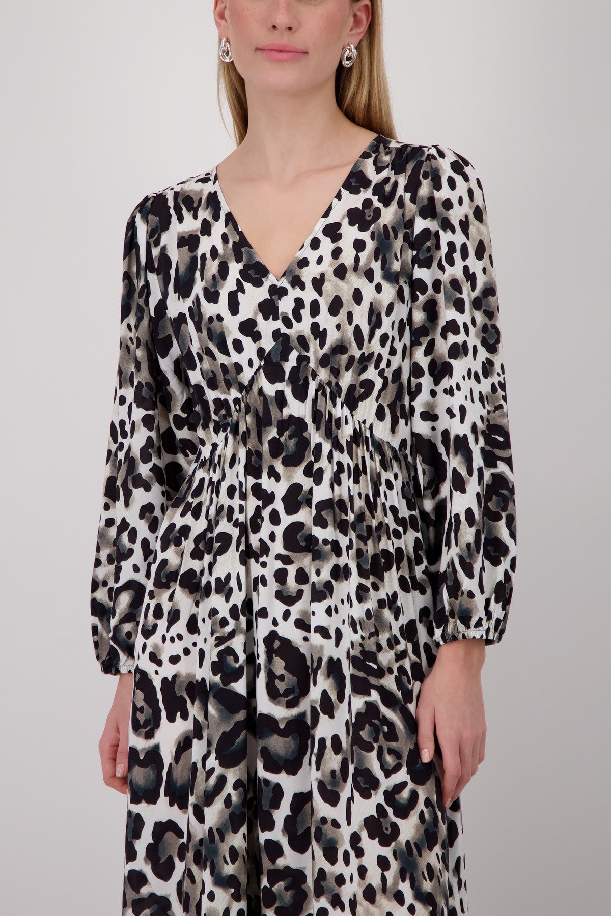 ALL-OVER LEO PRINT DRESS