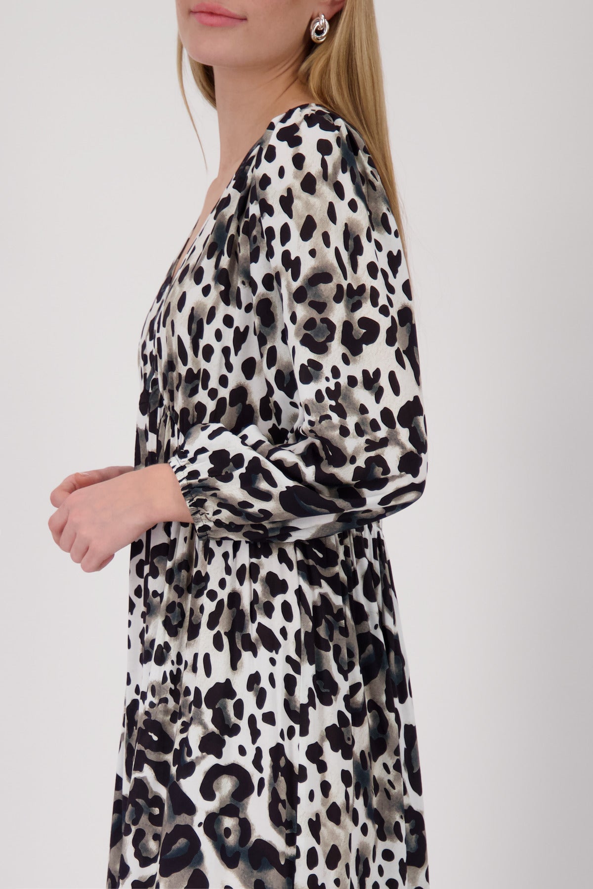 ALL-OVER LEO PRINT DRESS