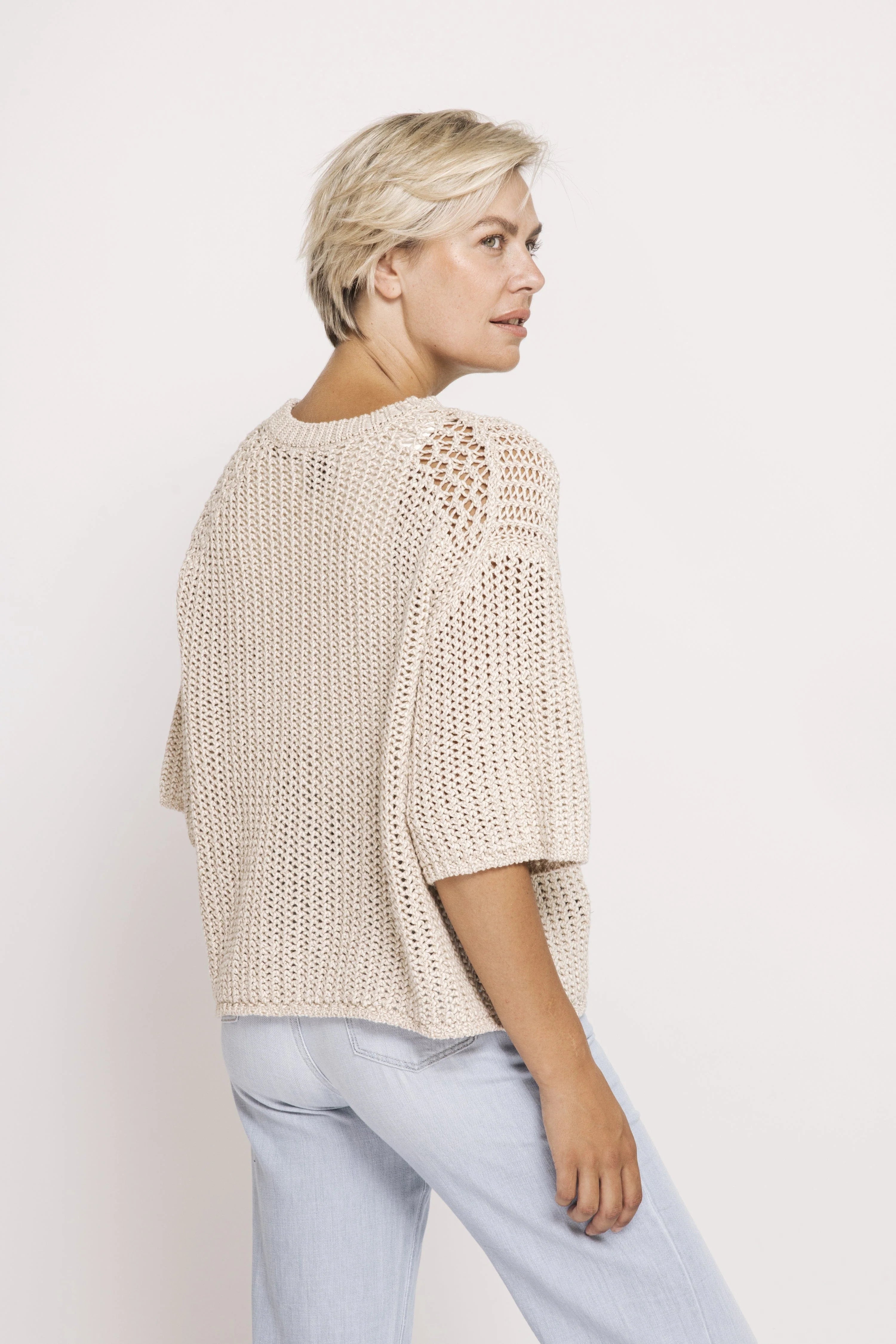 OVERSIZED KNIT TOP