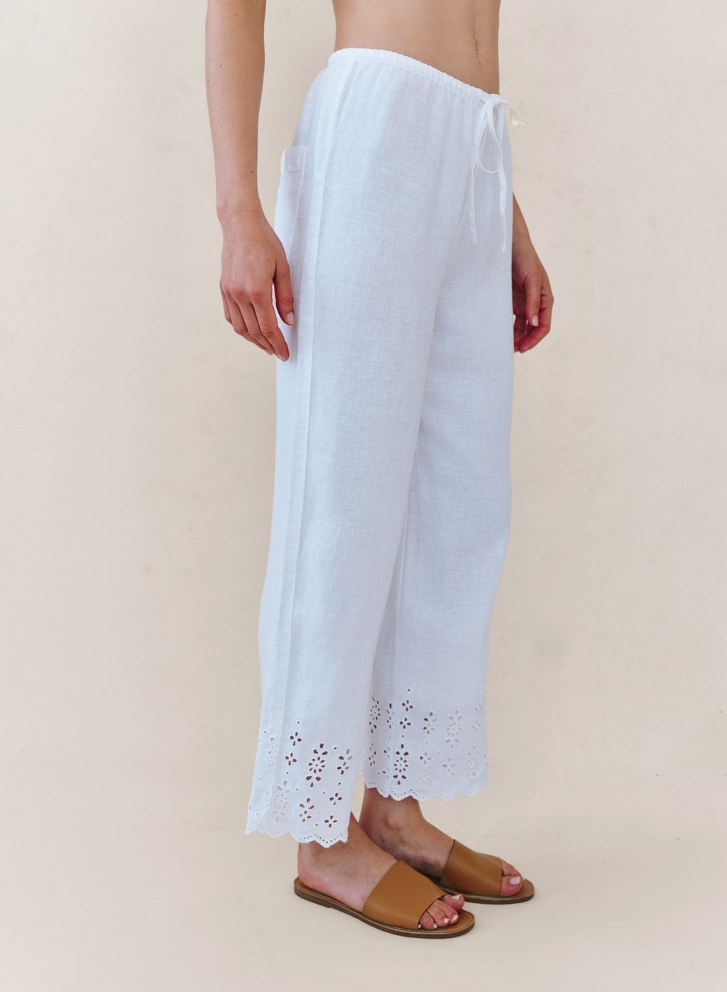 BEACH CROP W/EMB HEM