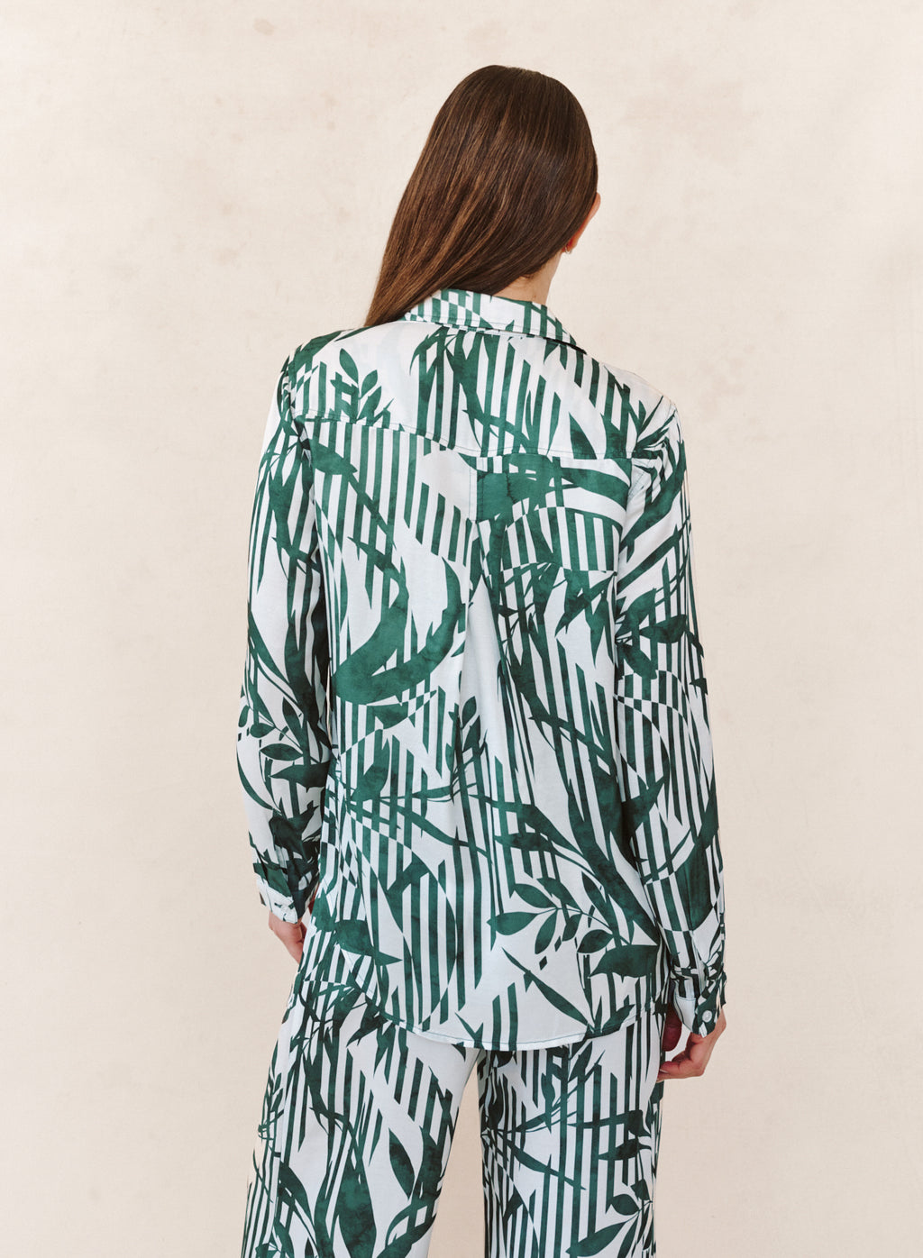 Classic Button Palm Print