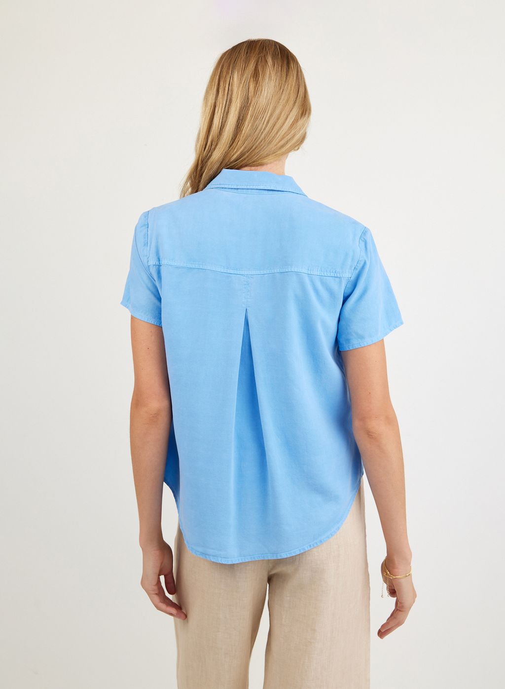SHORT SLEEVE POCKET BUTTON DOWN TOP