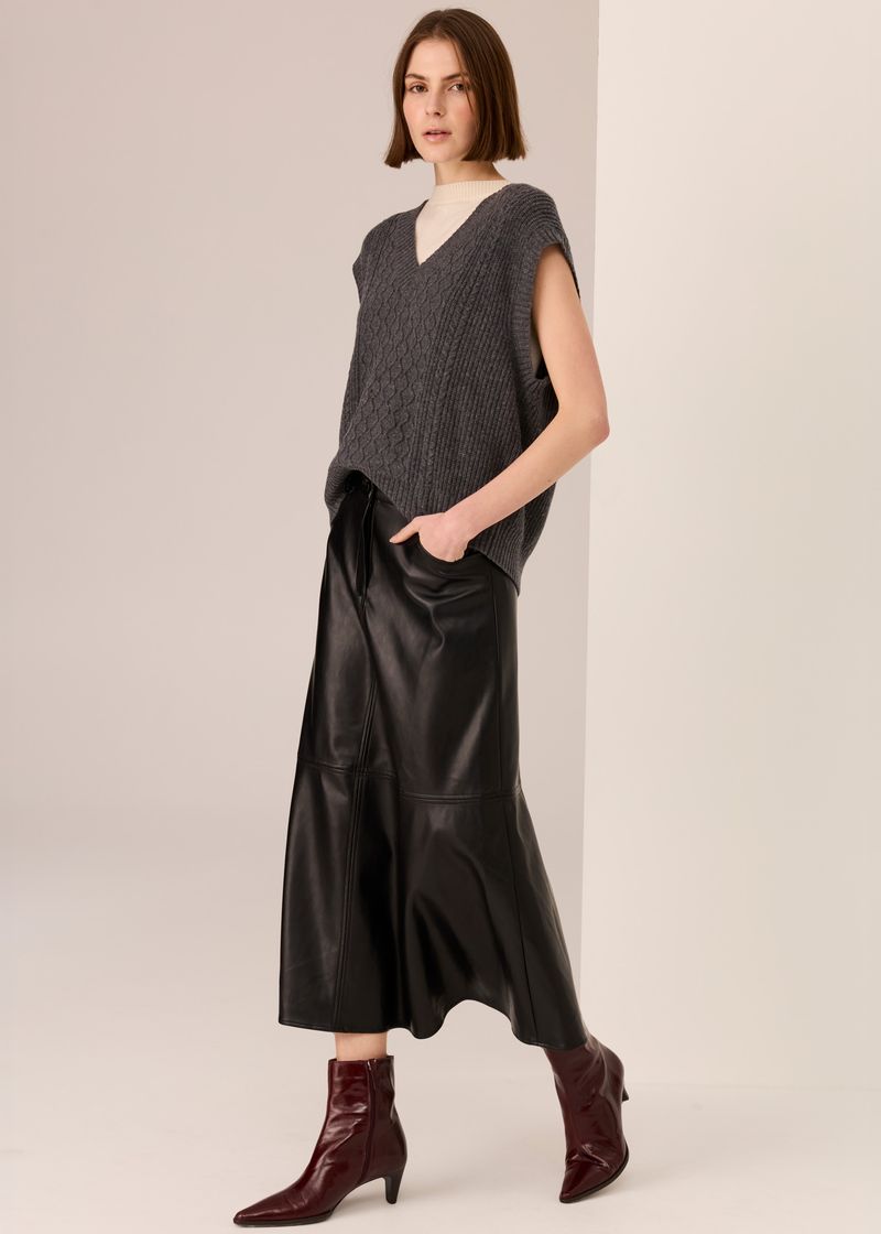 LOREN CABLE VEST