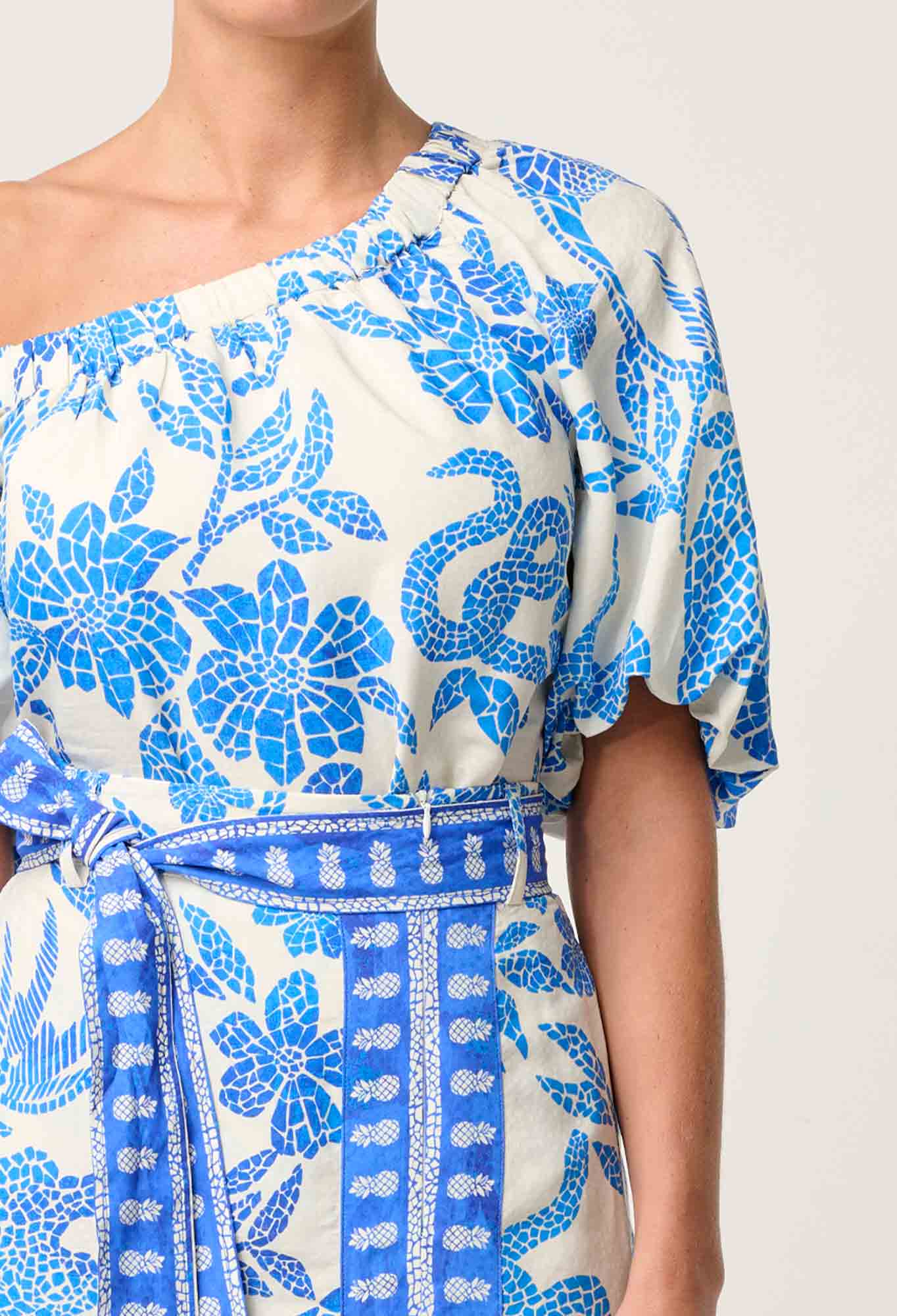 JUNO VISCOSE DOBBY ONE SHOULDER TOP