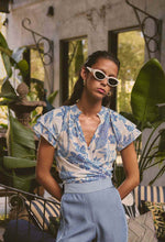 CALANDRA CONTRAST TRIM VISCOSE YORYU FLUTTER SLEEVE TOP