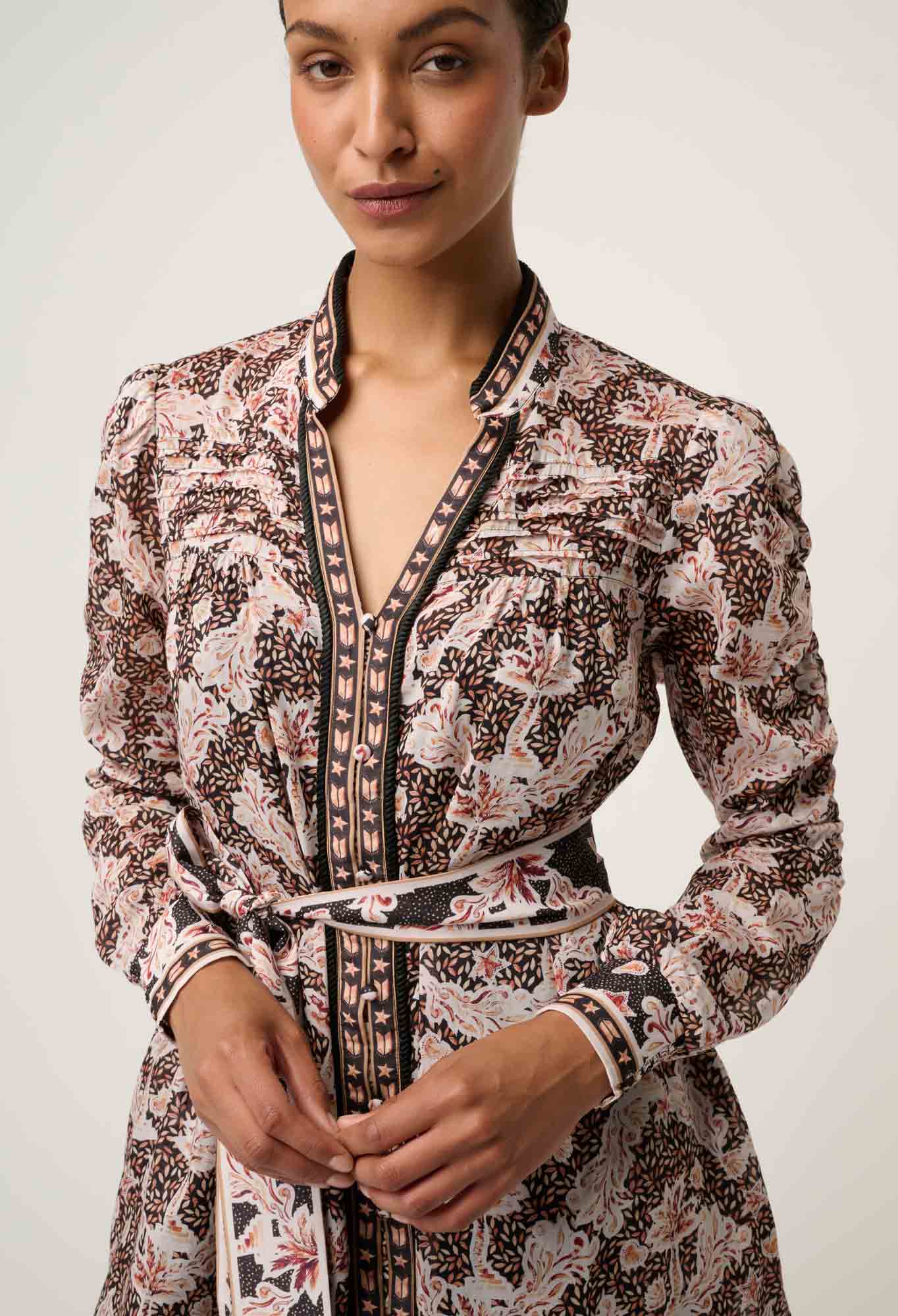 LANAE COTTON SILK PLACEMENT PRINT RUCHED SLEEVE DRESS