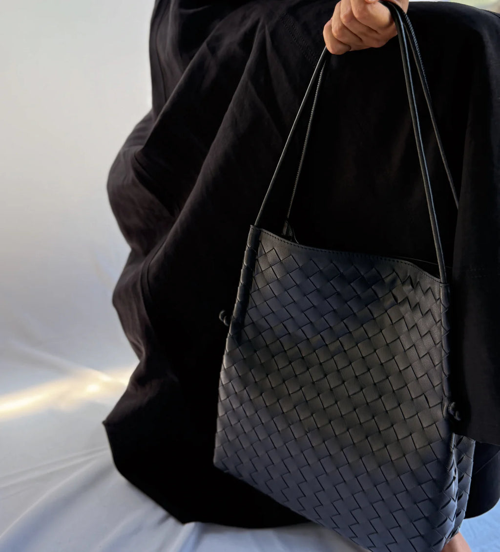 ANNA WOVEN TOTE