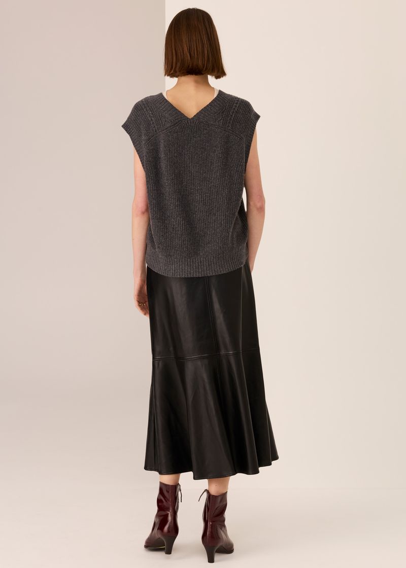 LOREN CABLE VEST