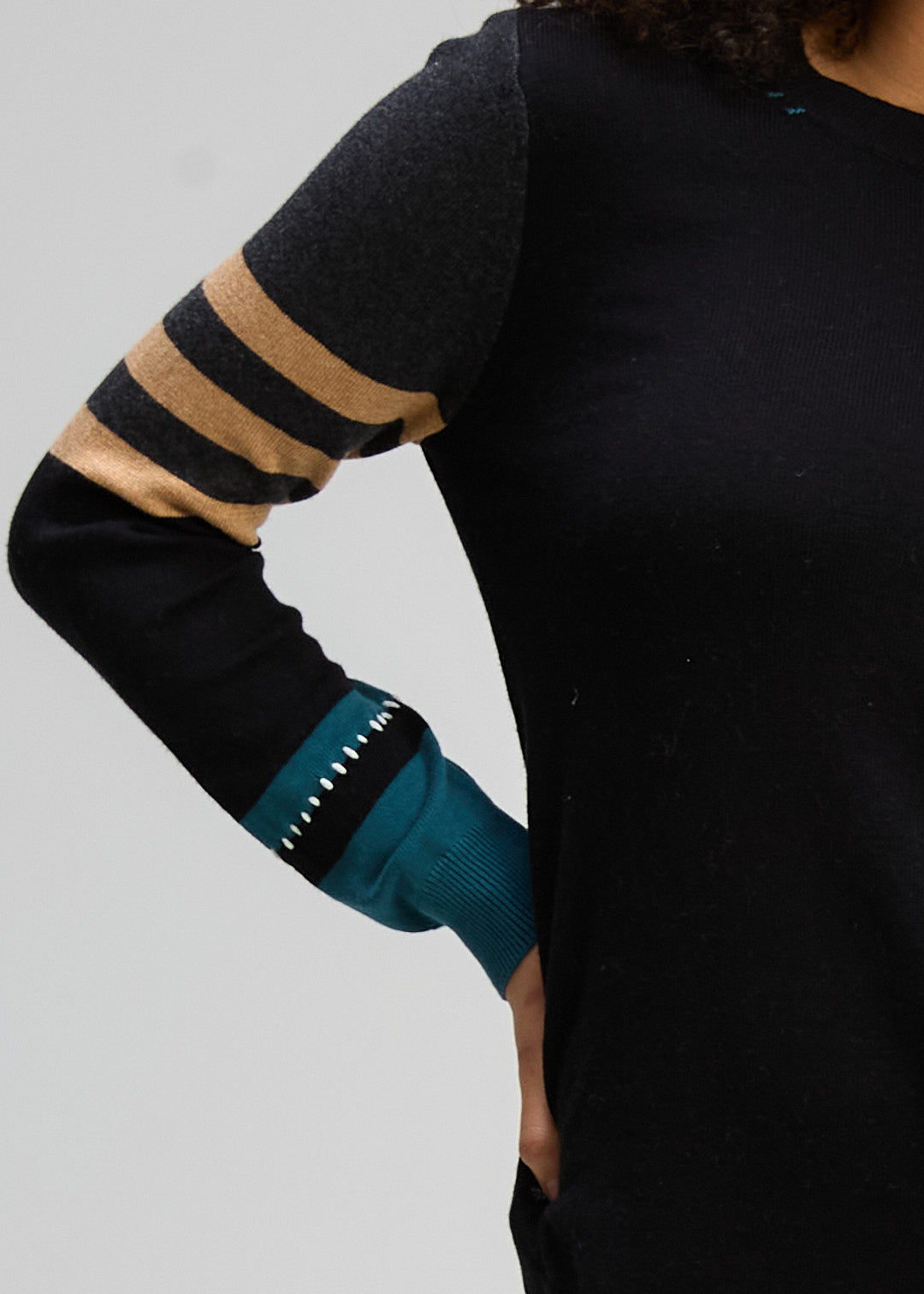 POCKET DETAIL JUMPER