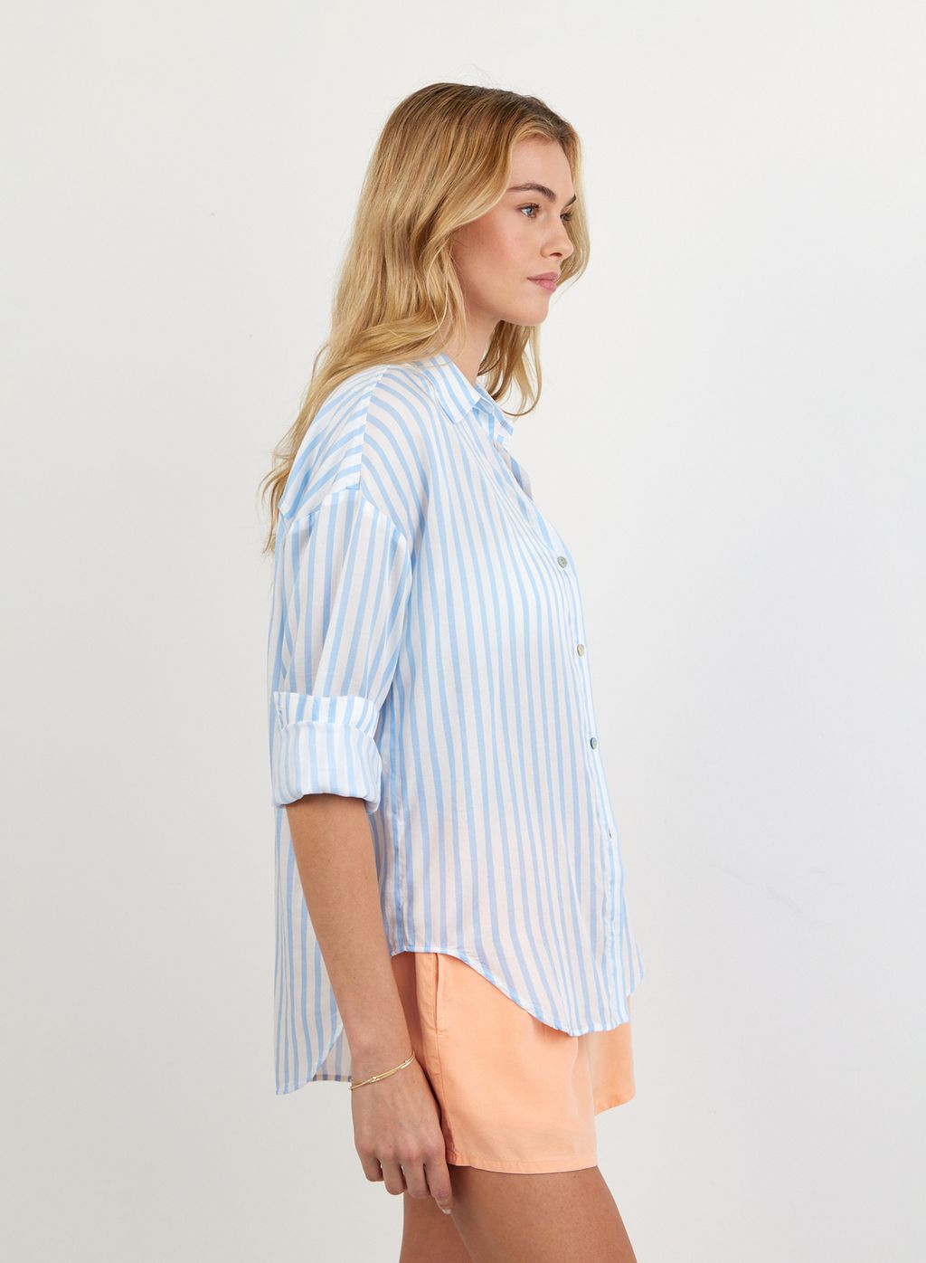 OVERSIZED BUTTON DOWN SHIRT