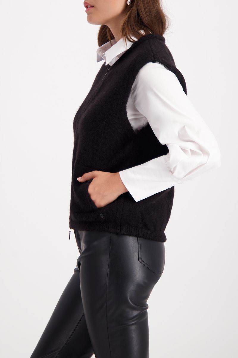 KNIT BLACK ZIP VEST