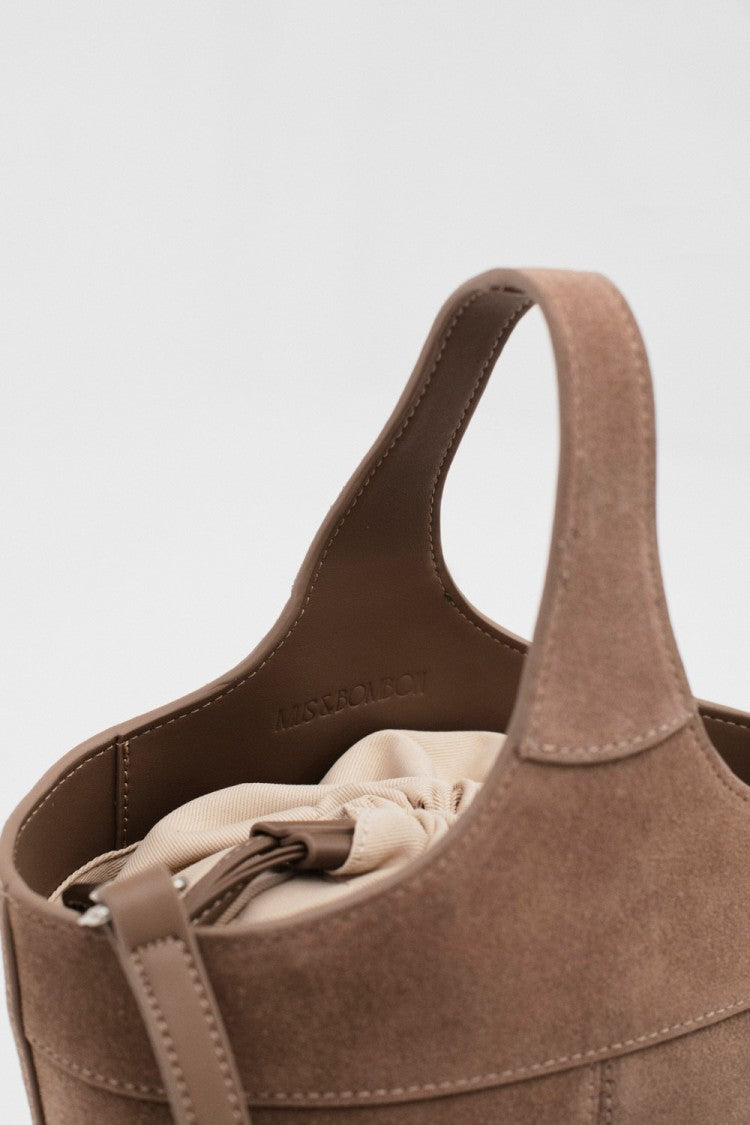 GLENDALE SUEDE BUCKET BAG