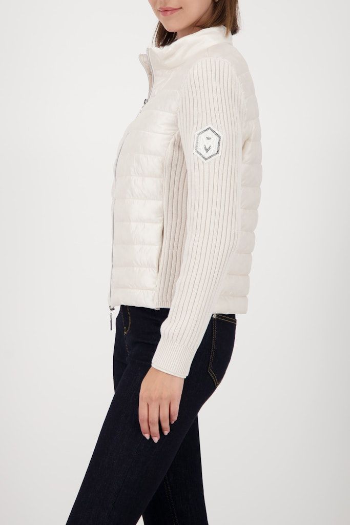 QUILTED JACKET & KNIT