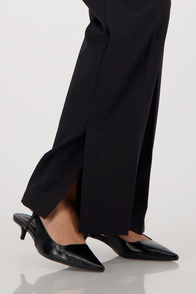 PLEATED PANTS - BLK