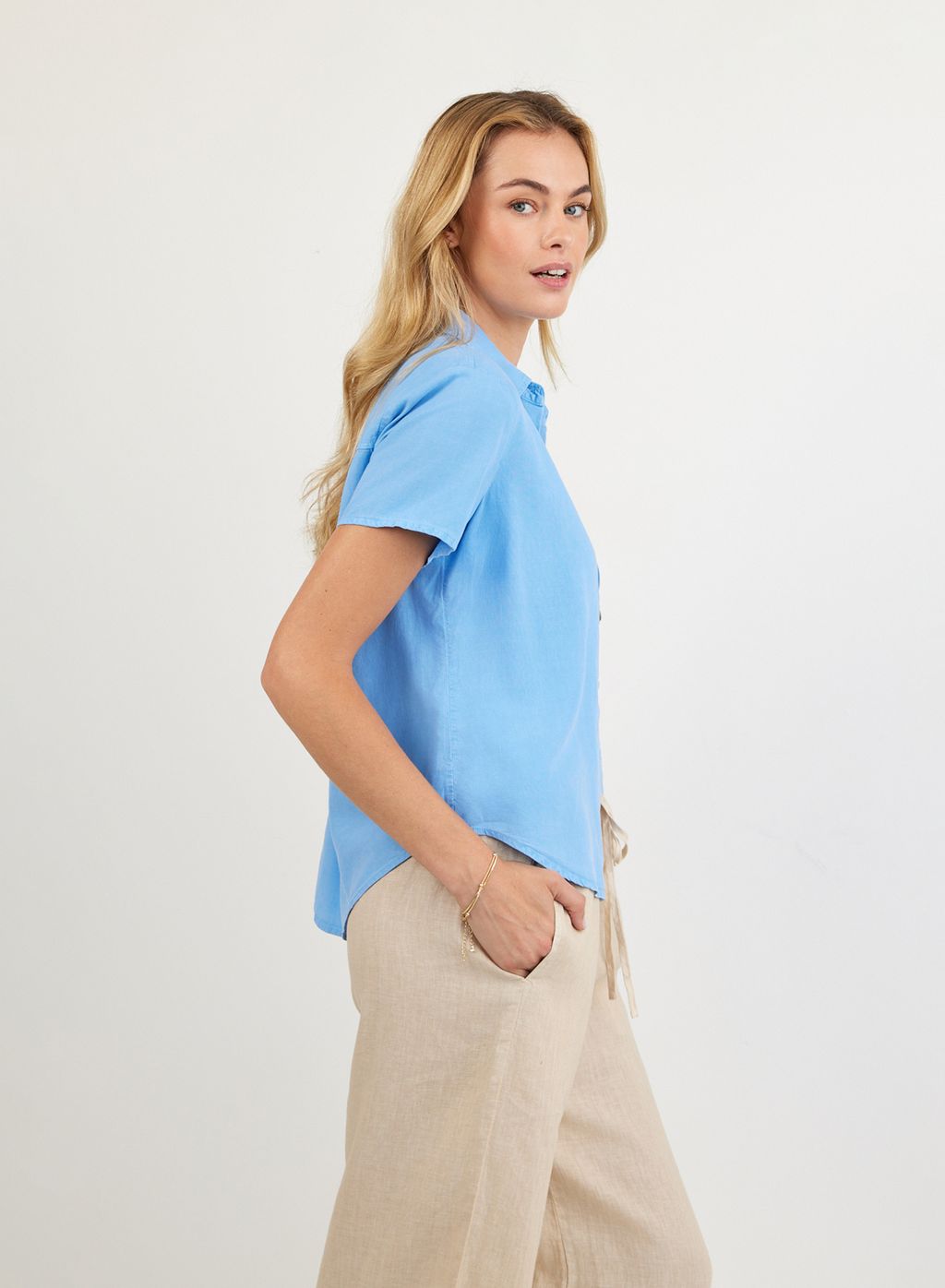 SHORT SLEEVE POCKET BUTTON DOWN TOP